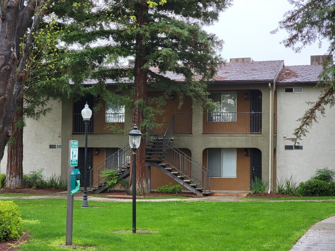 5145 E Lane Ave Unit 218, Fresno, CA 93727 Condo for Rent in Fresno