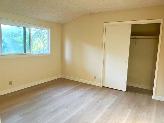 Bathroom 1 - 10473 Lockwood Dr
