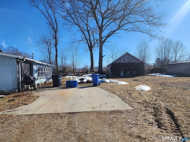 Building Photo - 216 Angel Rd