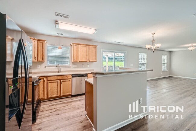 Foto del edificio - 2496 Ivy Creek Frd