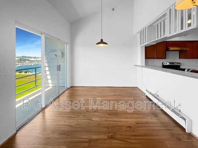 Building Photo - 1205 Melville Sq