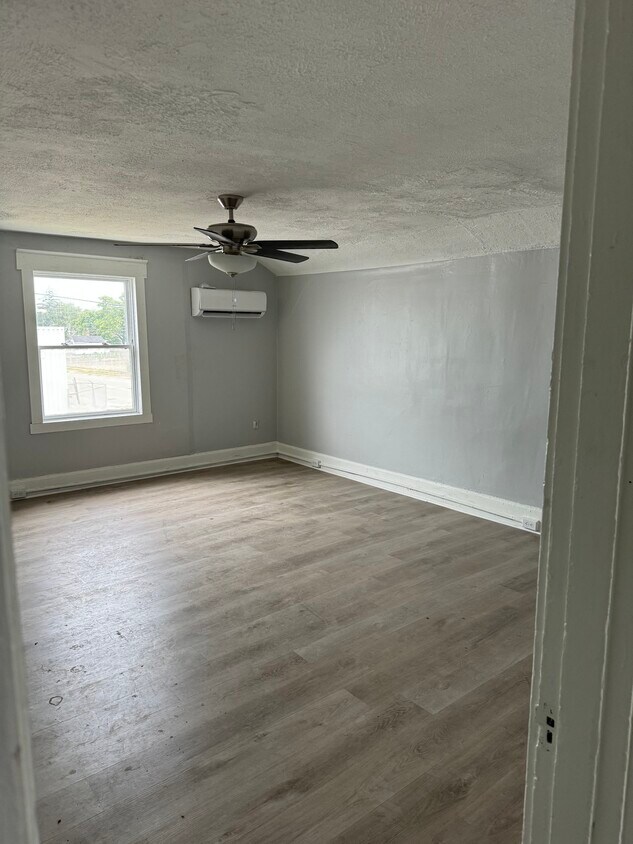 Foto del edificio - 1702 Yankee Rd