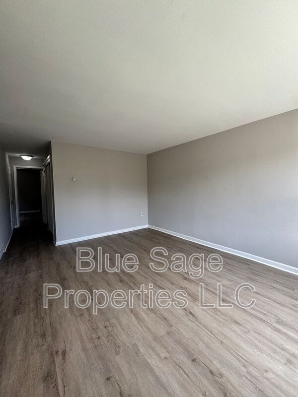 Building Photo - 212 N Wycombe Ave