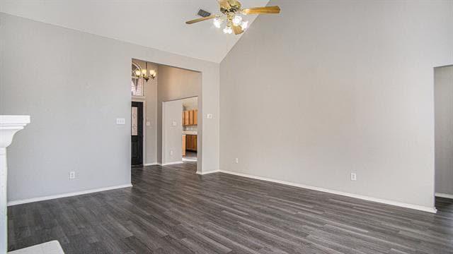 Building Photo - 4600 Paloverde Dr