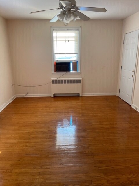 Living Room - 414 Clifton Ave