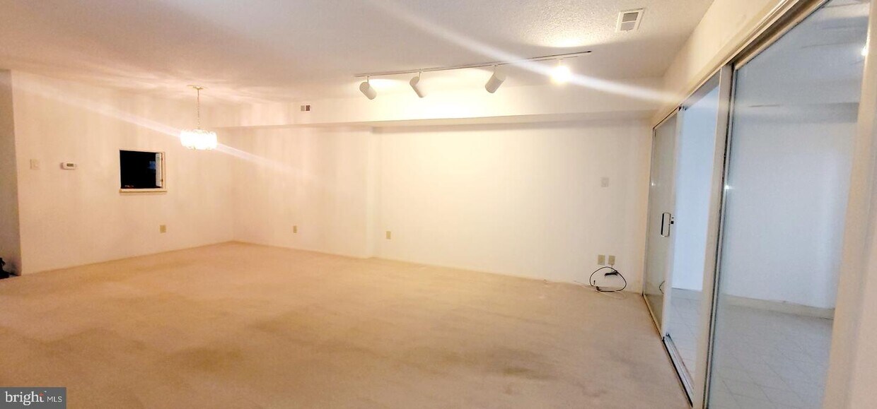 15 Twin Brooks Dr, Willow Grove, PA 19090 House Rental in Willow