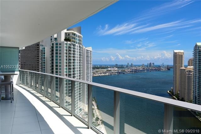 Foto principal - 200 Biscayne Blvd Way