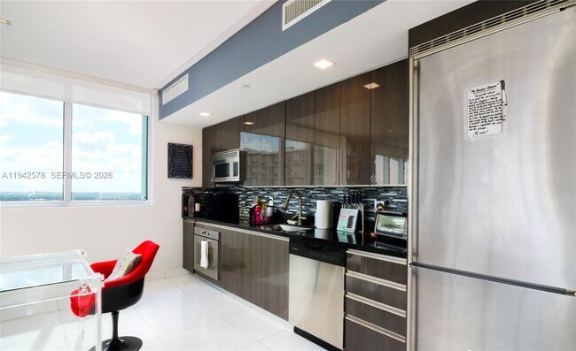 Foto del edificio - 92 SW 3rd St