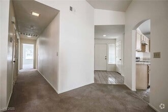 Building Photo - 9725 Horizon Hills Dr