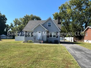 Building Photo - 5710 Barrett Ln