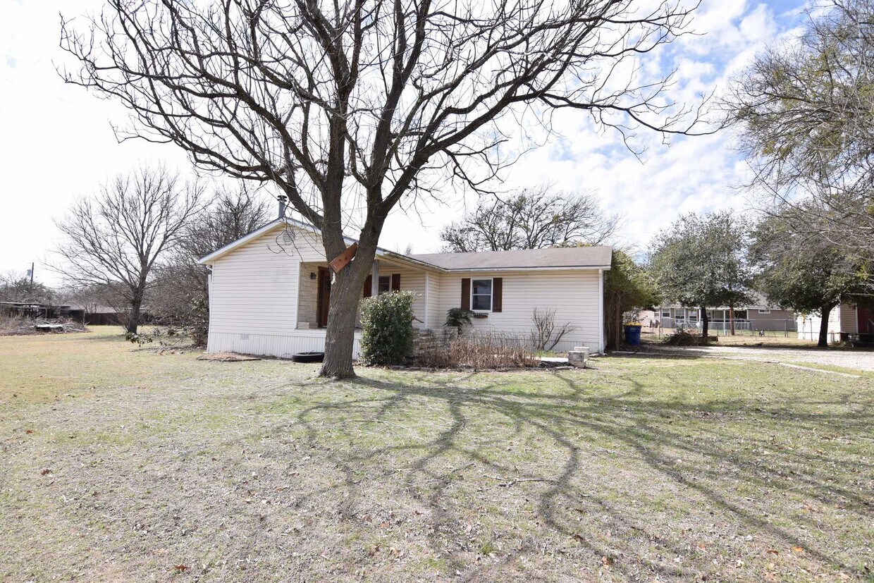 Primary Photo - 716 Church Ave