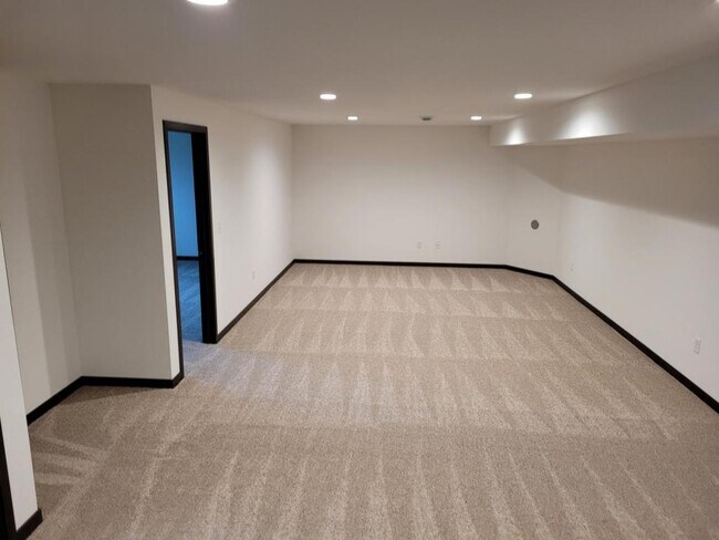 Foto del edificio - 714 Prospect Drive