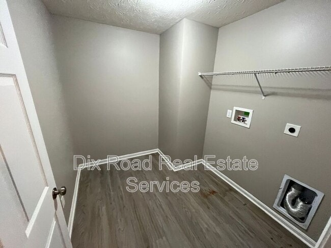 Building Photo - 505 Herbert Ave