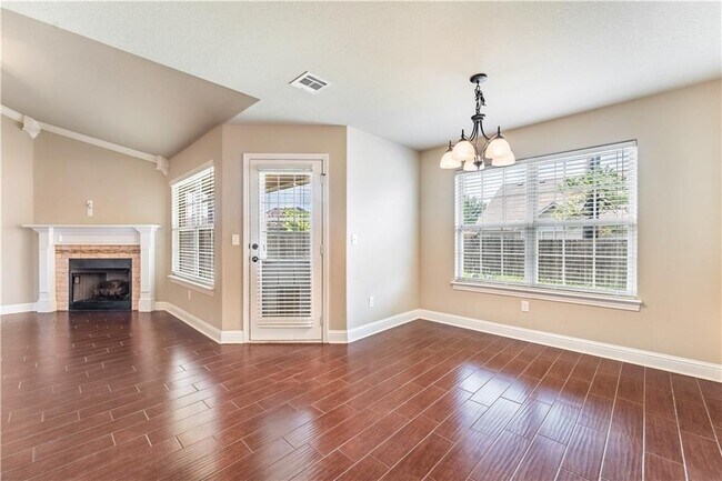 Foto del edificio - 3101 SW Fernwood Ave