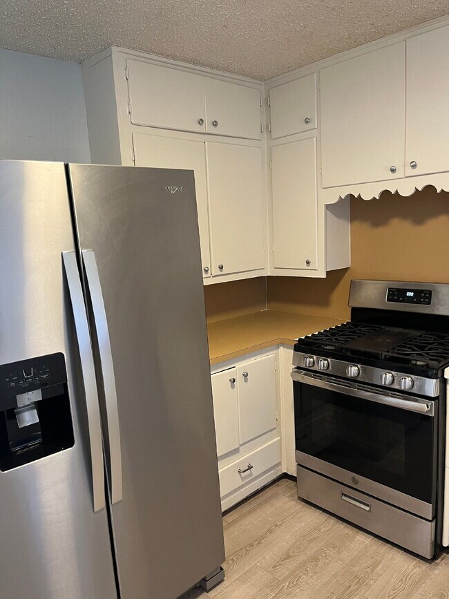 Foto del edificio - "Charming 3-Bed, 2-Bath Home with Spacious...