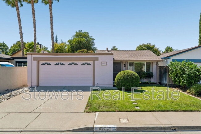 Photo - 2535 Heatherlark Cir House