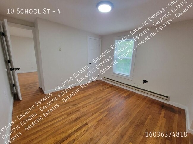 Building Photo - 10 School St