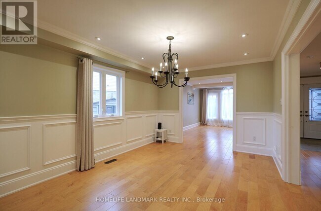 Building Photo - 10 Lehman Crescent