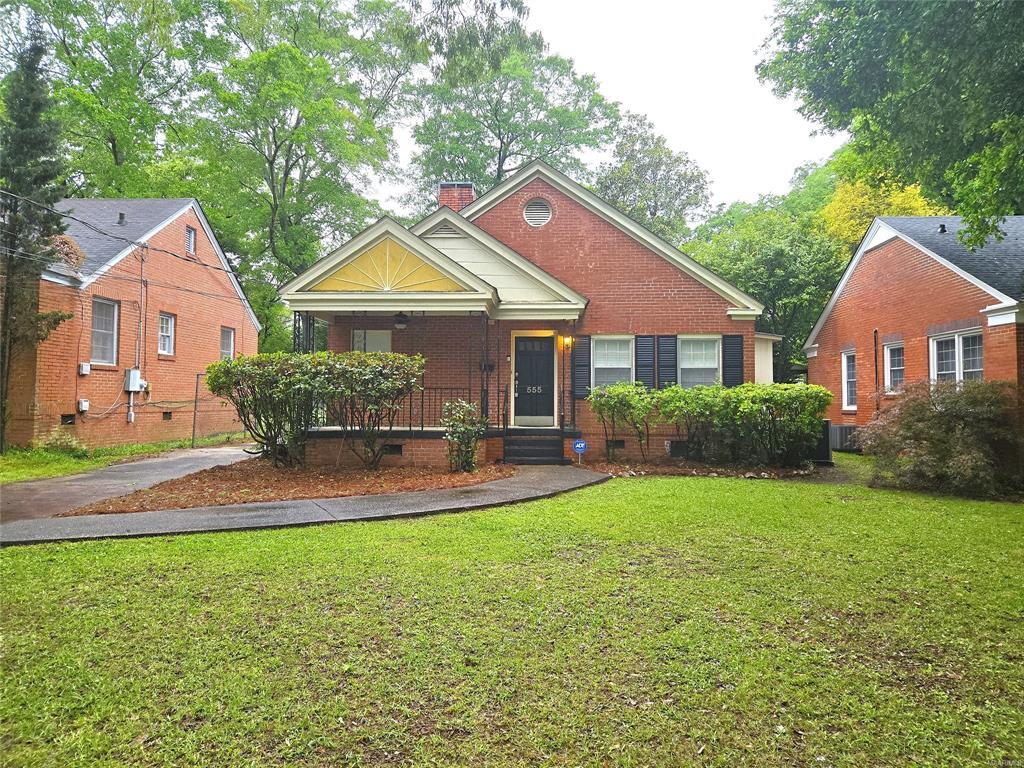 Primary Photo - 555 Morningview Dr