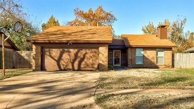 Building Photo - 841 N Robinson Ave