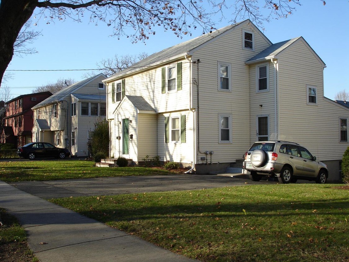 Exterior - 152 Washington Ave