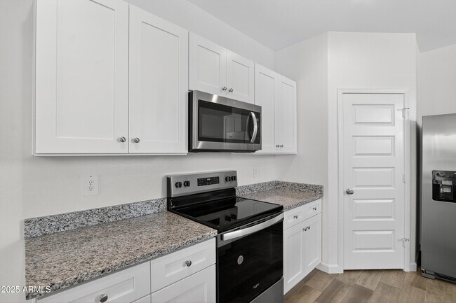 Building Photo - 9362 S Marisol Dr