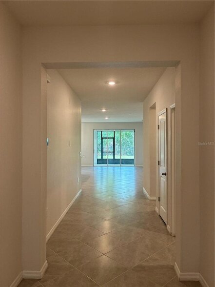 Building Photo - 8737 Bower Bass Cir