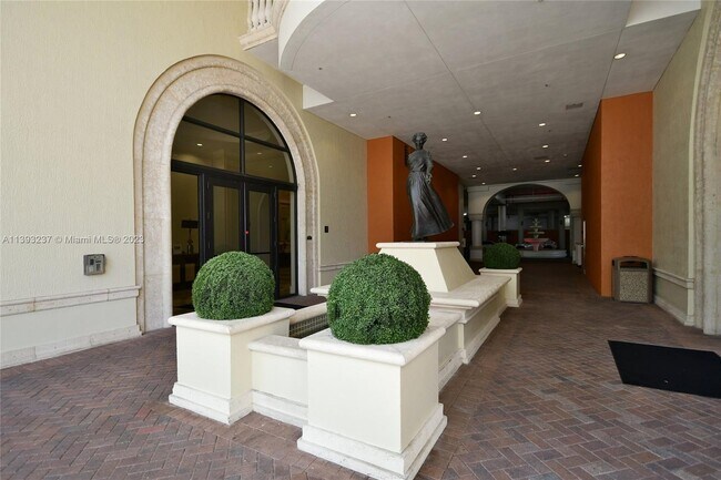 Foto del edificio - 55 Merrick Way