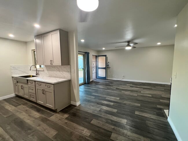 Photo - 10730 Droxford St Apartment