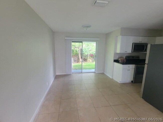 Foto del edificio - 242 SE 24th Ave