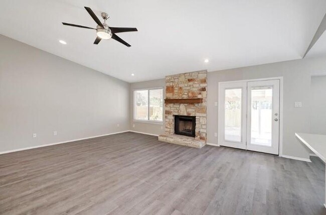 Building Photo - 11428 Bristle Oak Trail