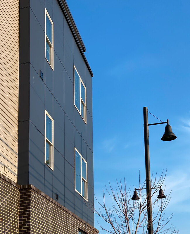 Building Photo - Franklin Market Affordable