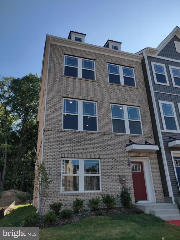 Foto principal - 2766 Bridgewater Dr