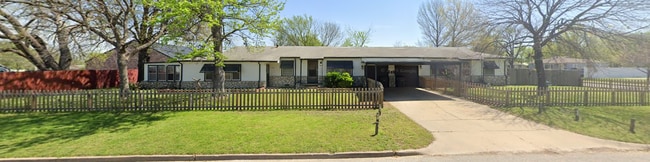 Building Photo - 1435 N 67th East Ave