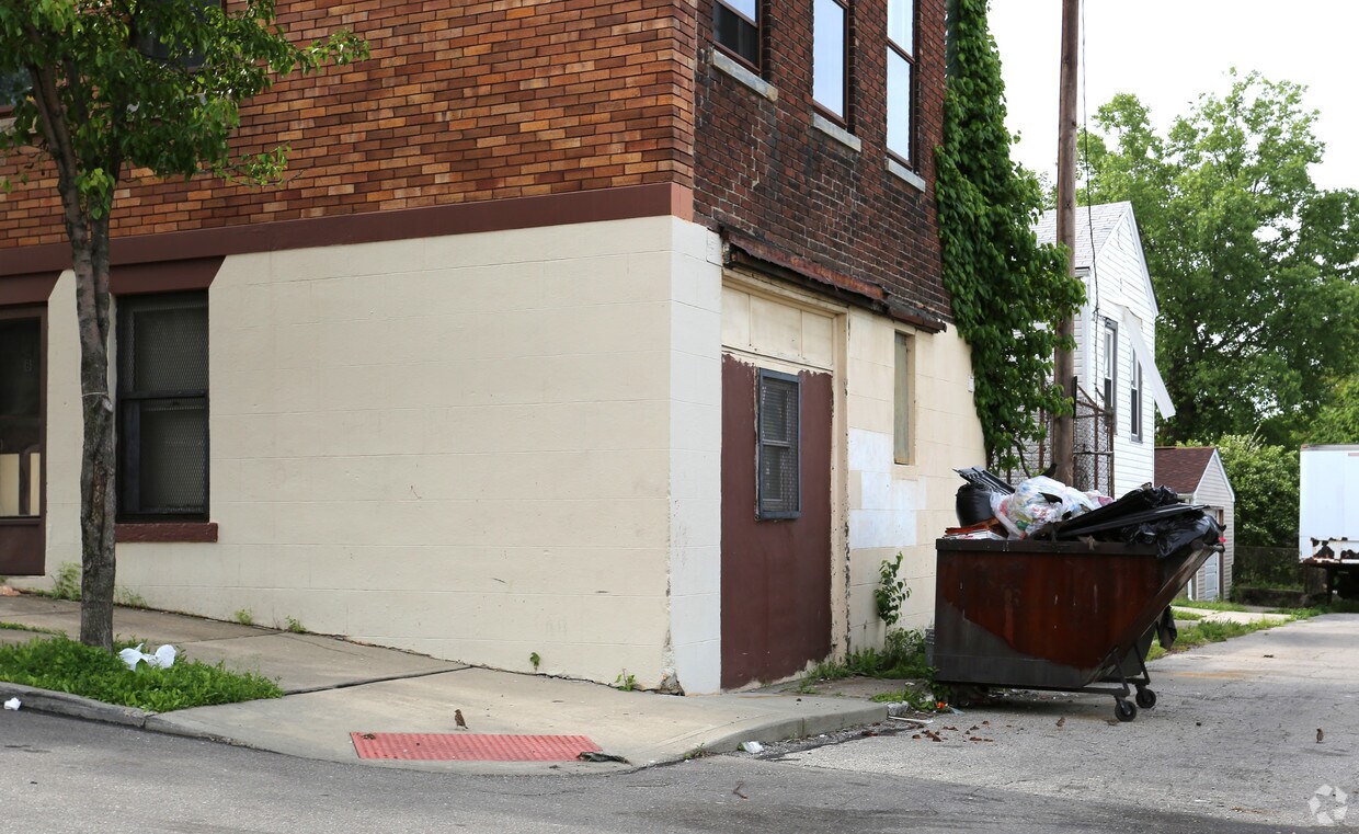 Foto del edificio - 2335 May St