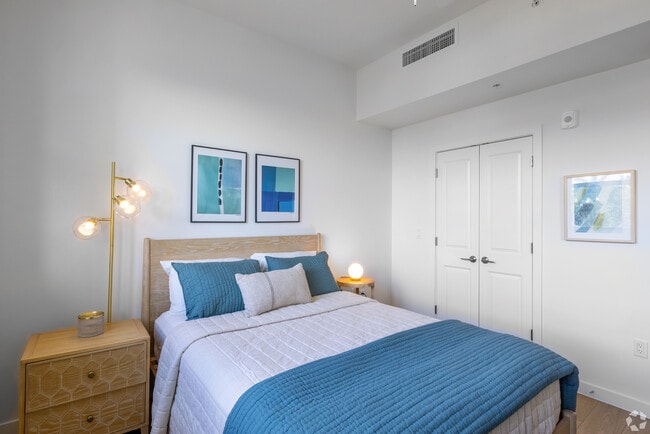 Bedroom - South Pointe Apartments