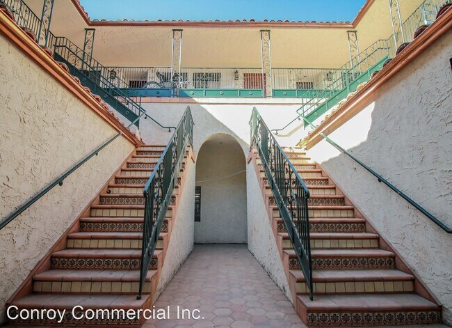 Building Photo - 131-137 South La Brea Ave
