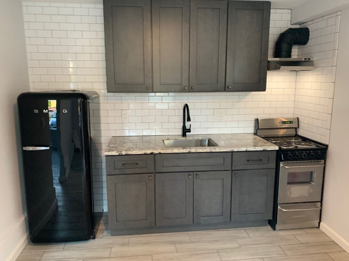 Foto principal - 741 Kearney St