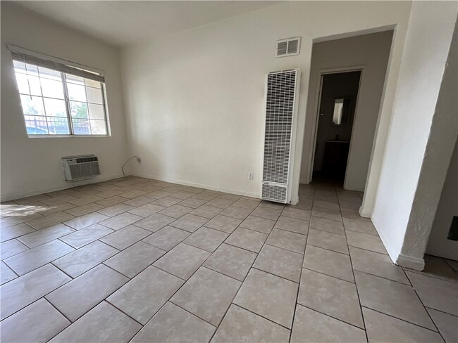 Building Photo - 26098 10th St