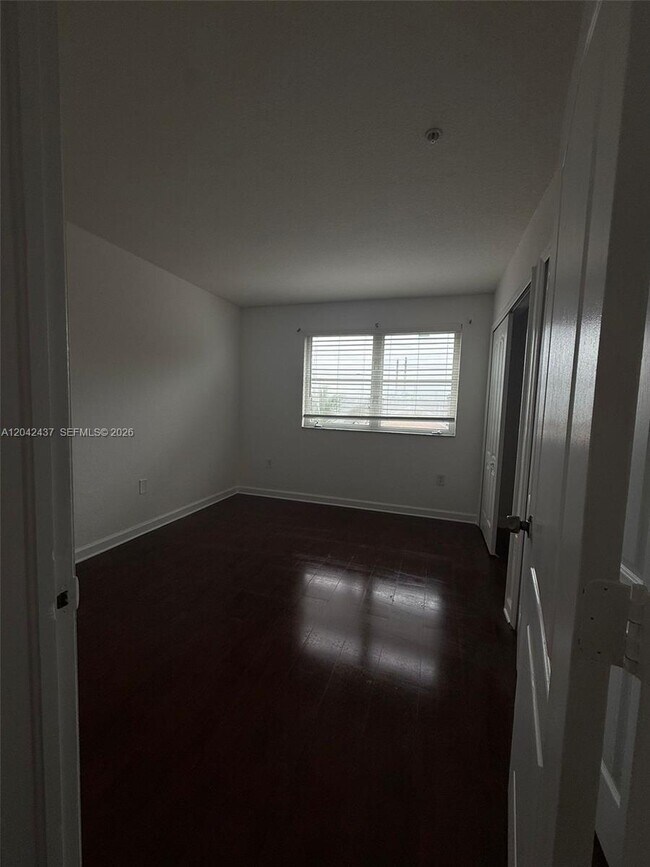 Building Photo - 17640 NW 73rd Ave