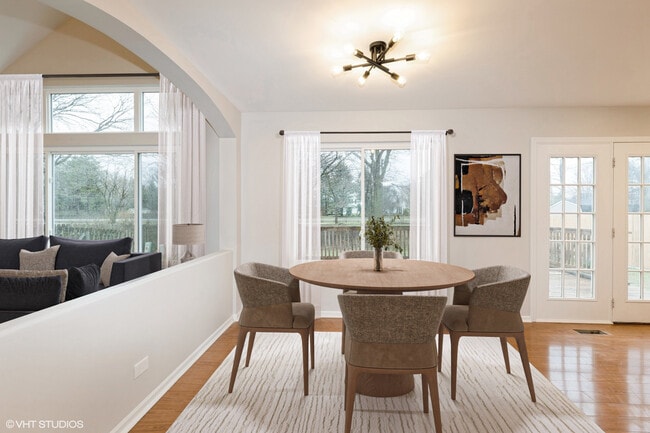 Building Photo - 4663 Rolling Hills Dr