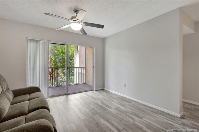 Foto del edificio - 3734 NW Adriatic Ln