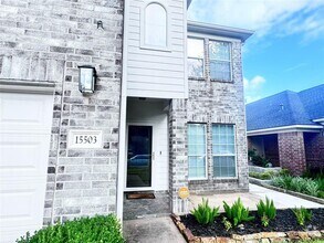Building Photo - 15503 Hickory Dale St