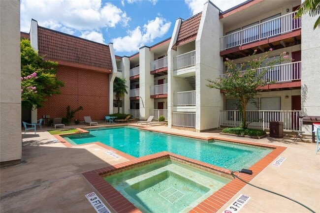Foto del edificio - 3115 Helms St