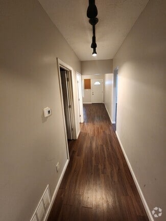 Building Photo - 1709 Dumesnil St