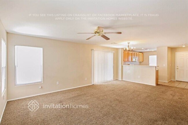 Foto del edificio - 7224 Camden Pine Ave