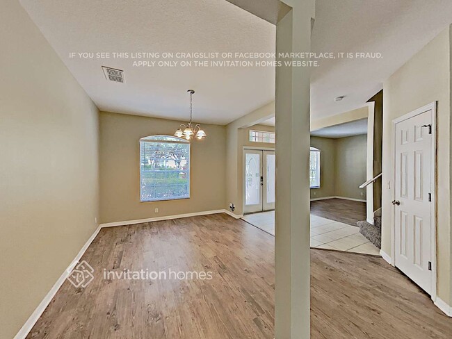 Foto del edificio - 580 Lexington Pkwy