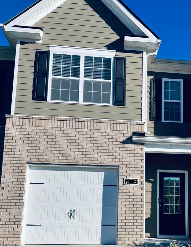 Building Photo - 1053 Woodbridge Blvd