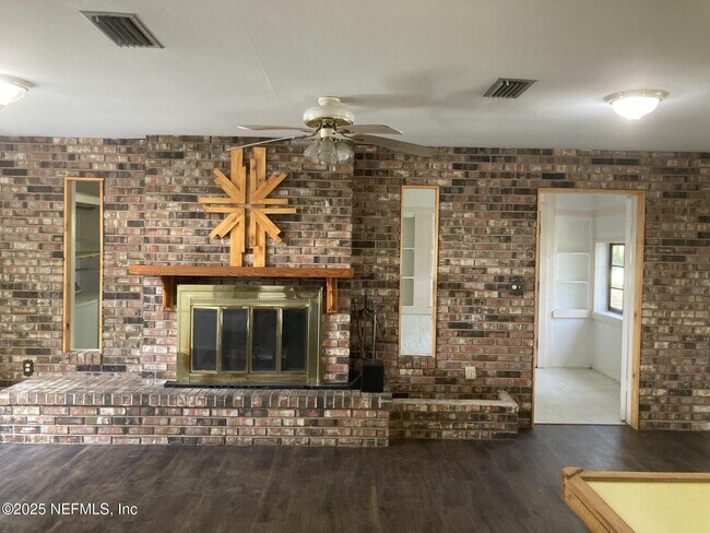 Building Photo - 6510 Bernice Rd