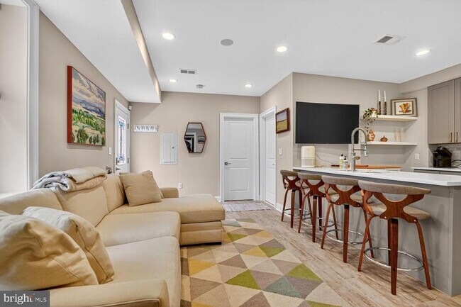 Foto del edificio - 1014 10th St NE